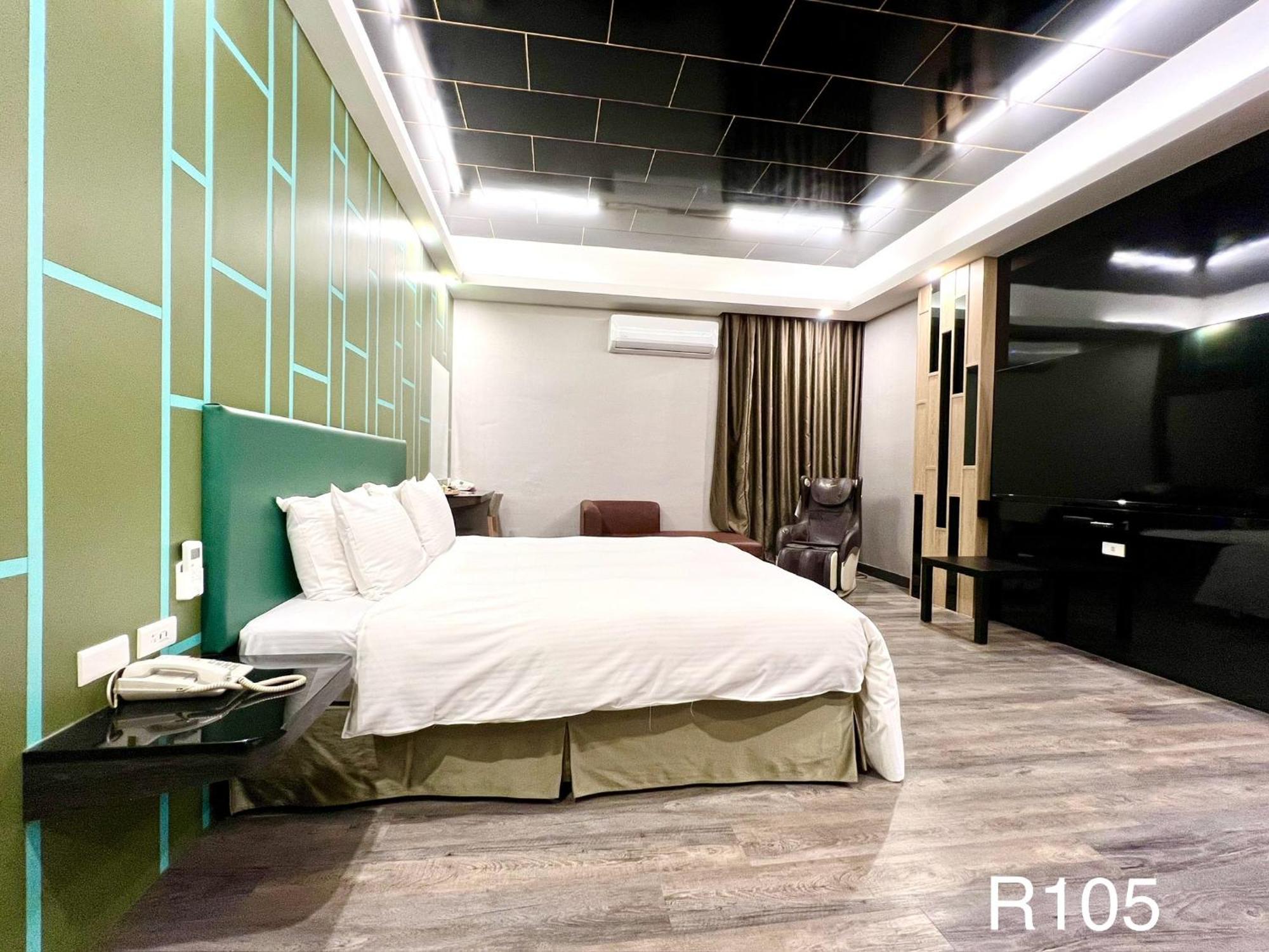 Cigar Motel Tainan Exterior foto